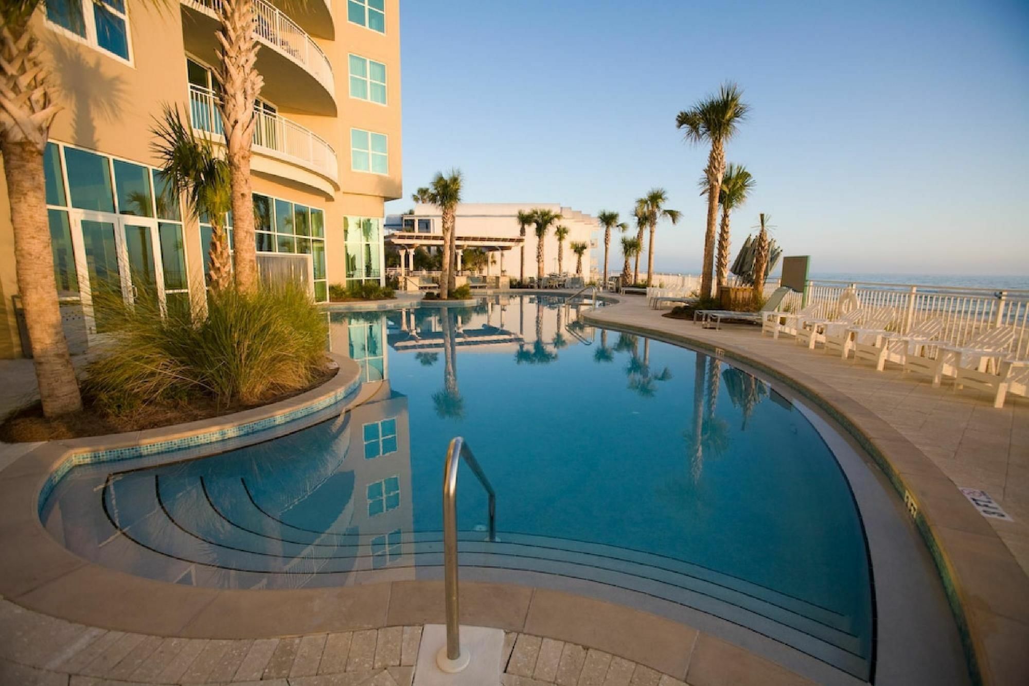 2203 Aqua Apartment